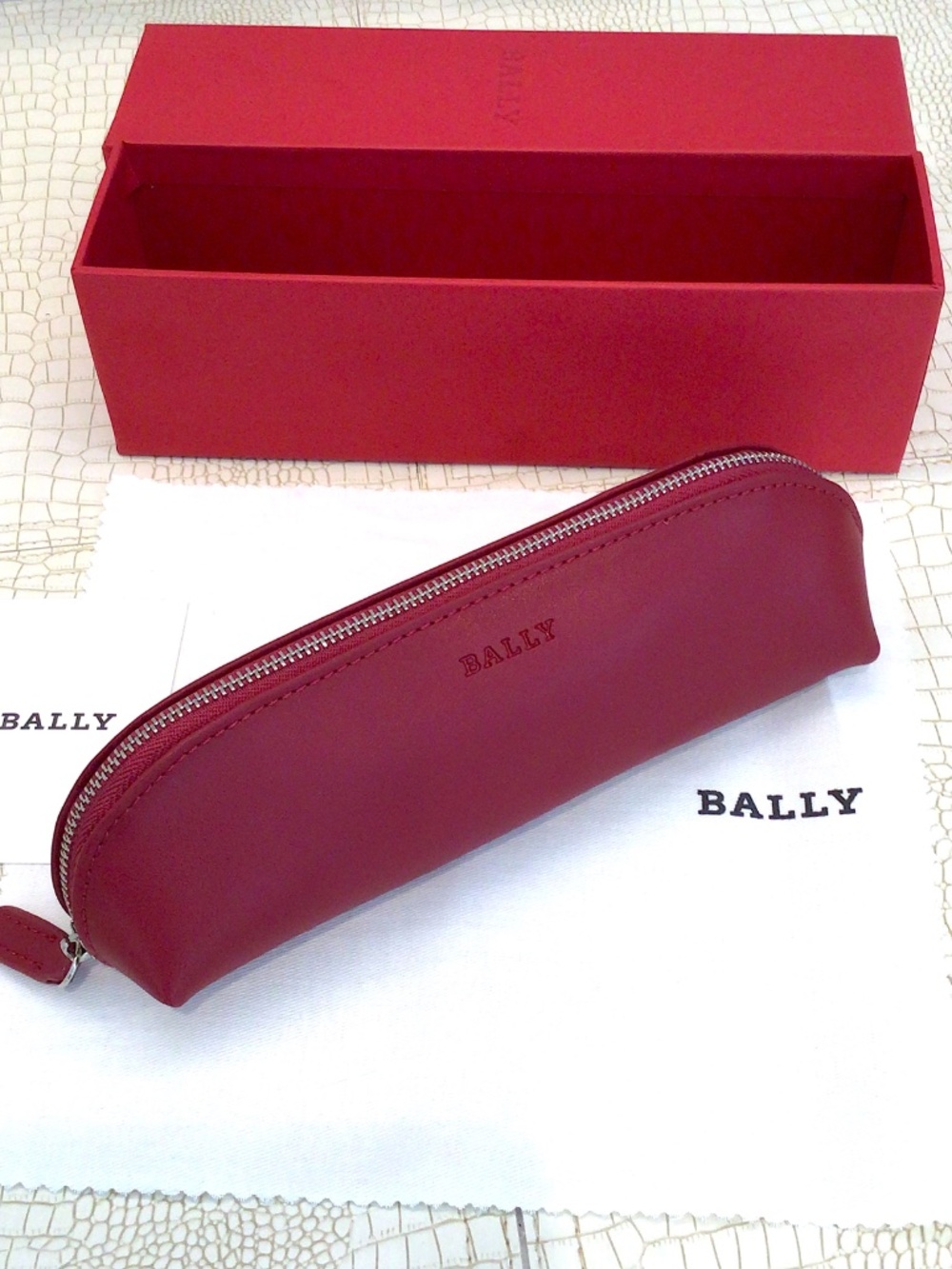 NIB Bally Burgundy Zipper Accessory Pouch.